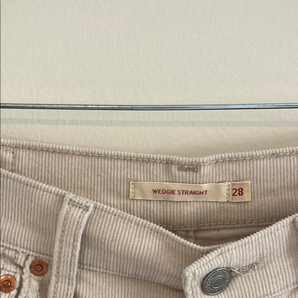 Levi's Women's Straight Leg Jeans - Light Tan - Picture 3 of 5